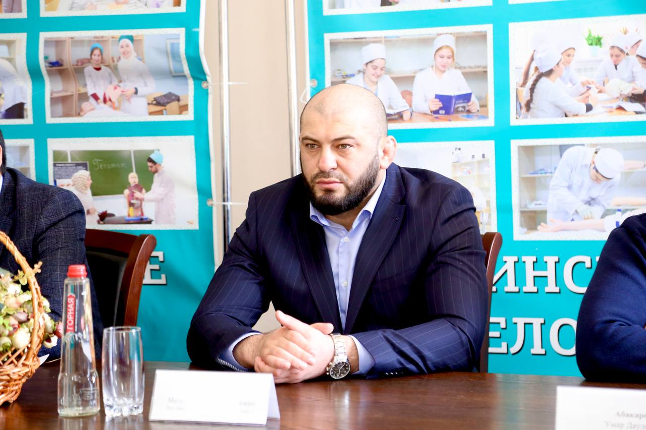 Круглый стол на тему: «Молодежь. Образование. Карьера.»