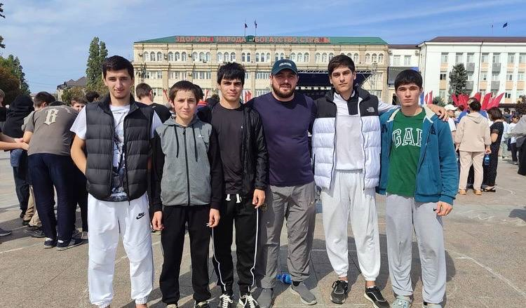 Махачкала заряжается спортом вместе с МК им. Башларова!