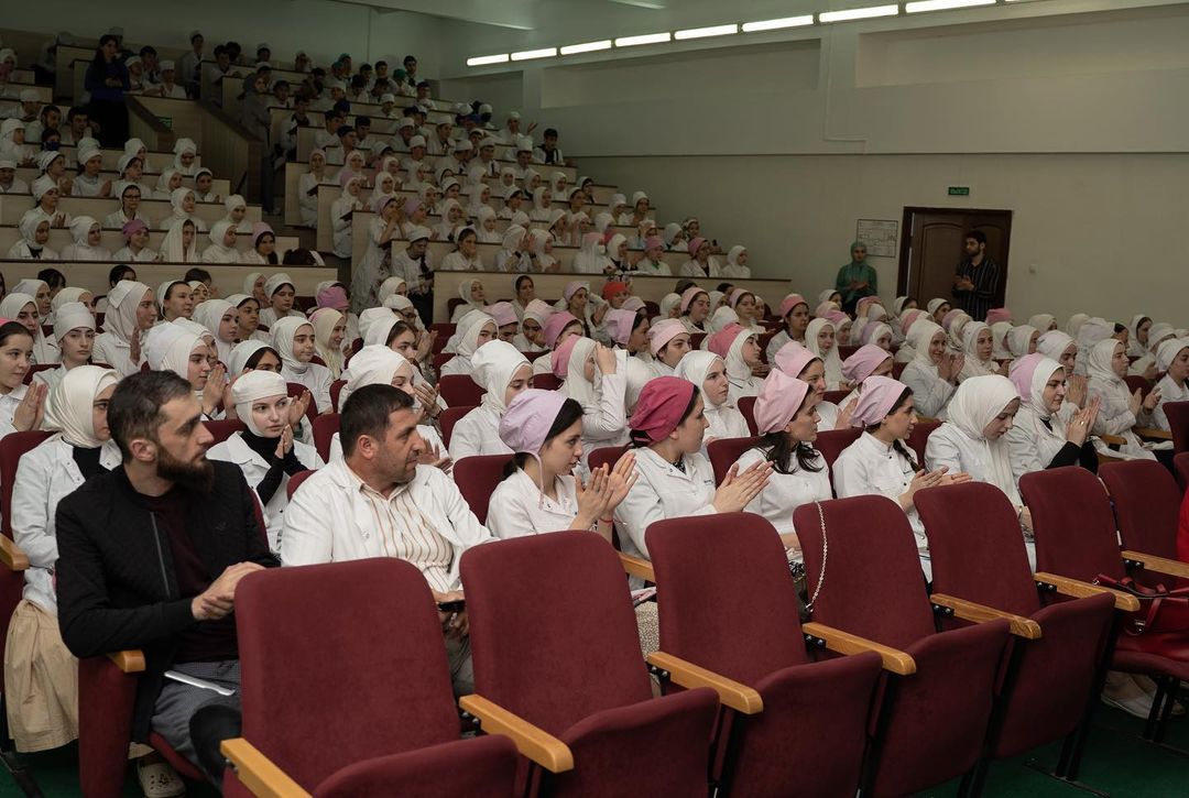 Мама - очаг, дающий тепло