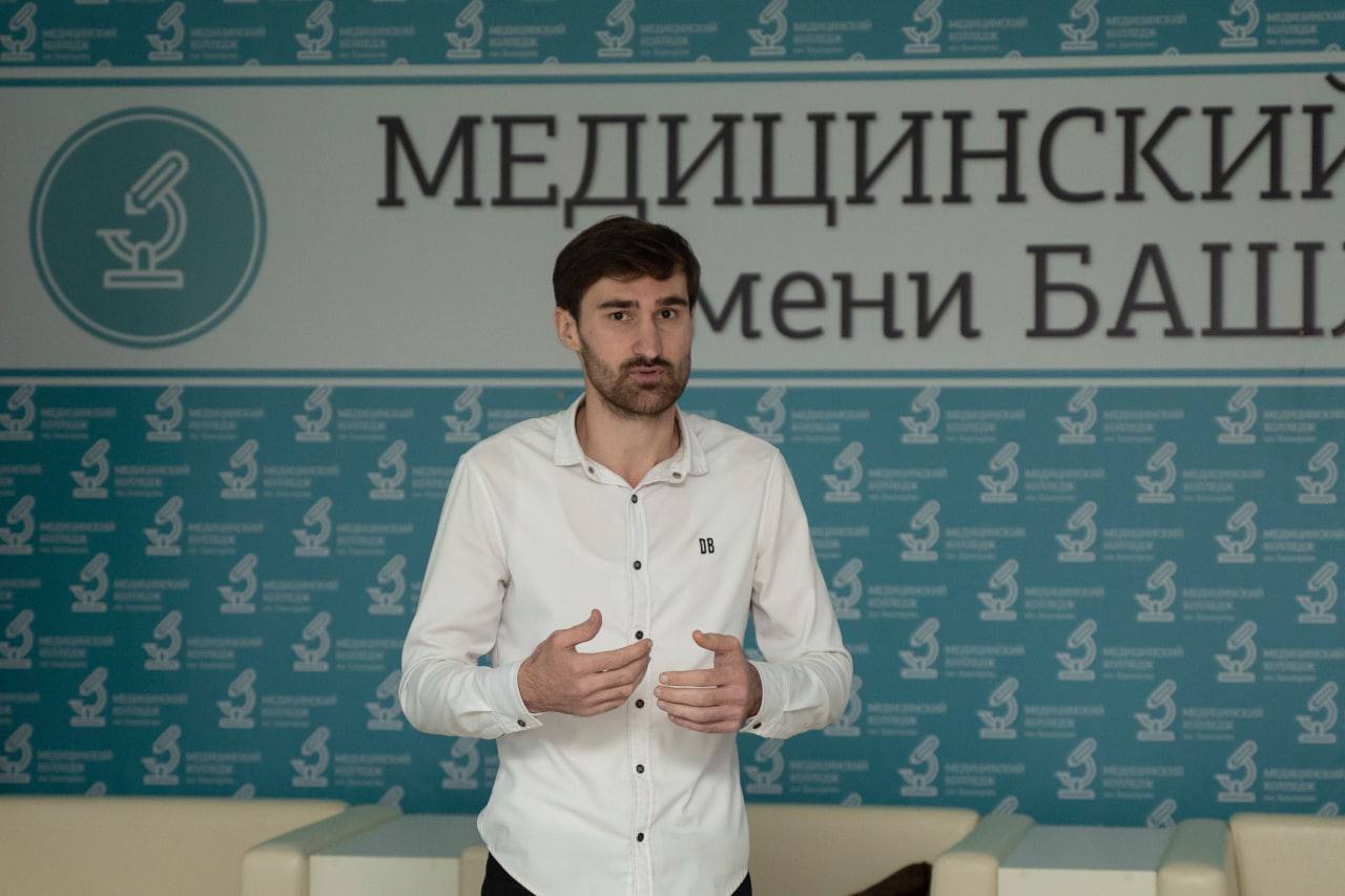 «Младшая медицинская сестра»