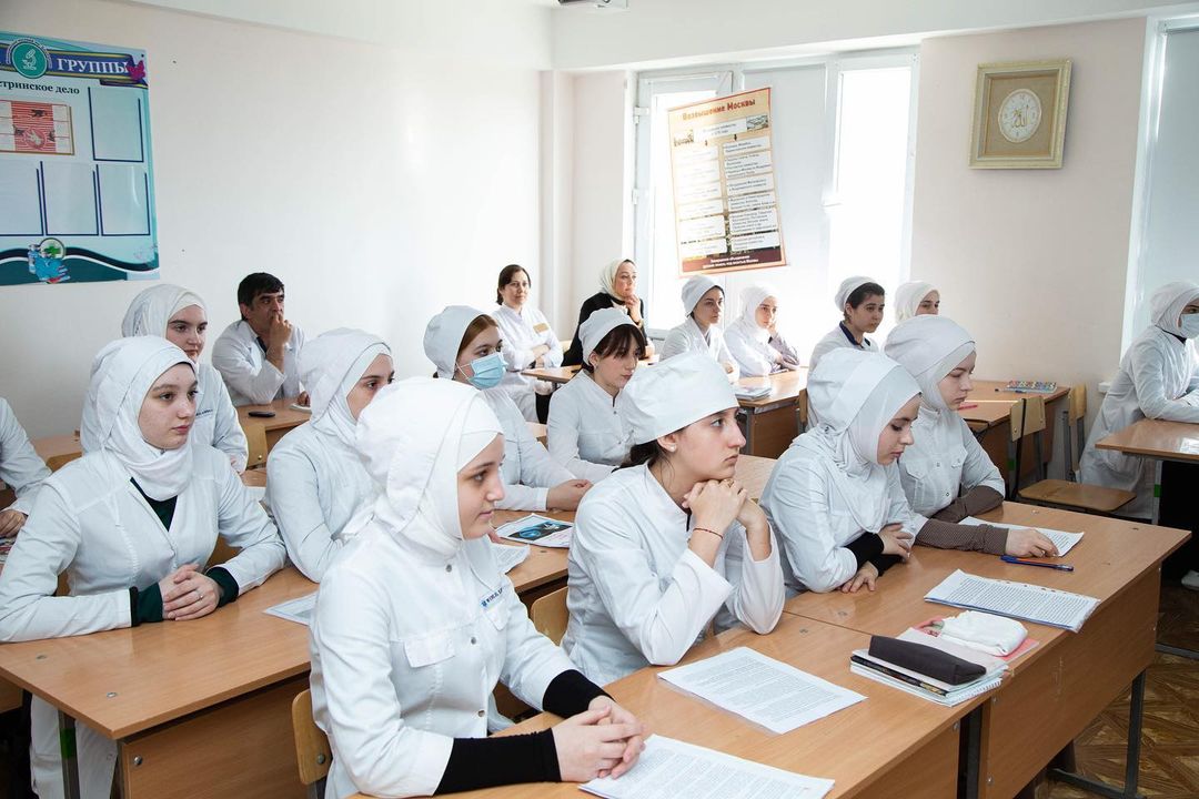 Открытое занятие «Космос- это мы» посвященное, ко Дню космонавтики.