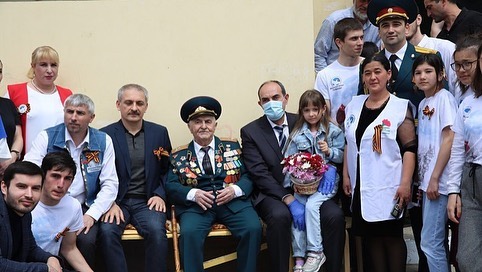 «Парад у дома Ветерана»