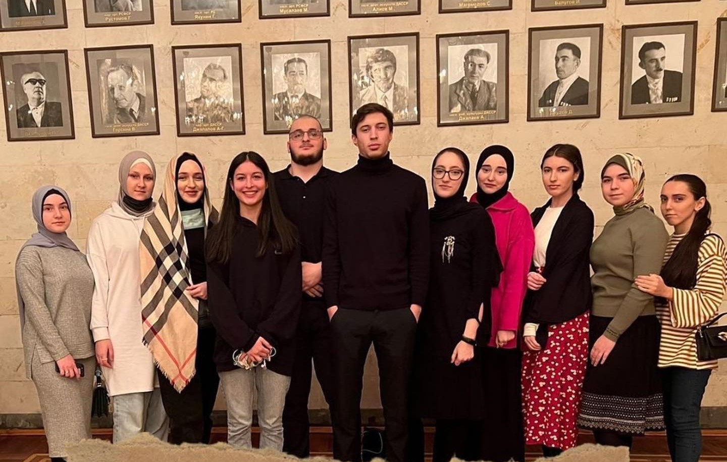 Посетили Лакский государственный театр им. Эфенди Кампиева