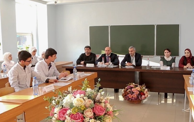 «Поведение человека в обществе».