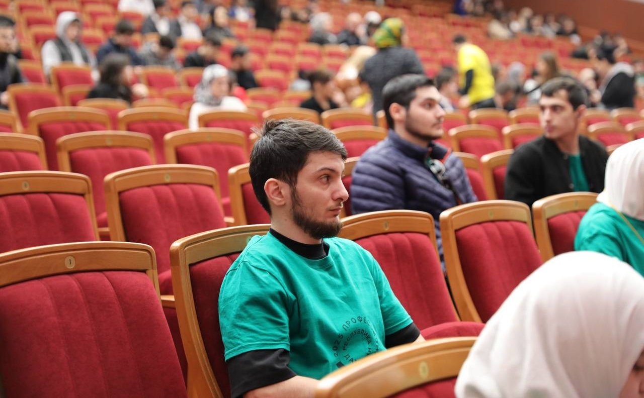 Поздравляем победителя регионального этапа Чемпионата по профессиональному мастерству "Профессионалы"-2025 по компетенции «Стоматология ортопедическая...