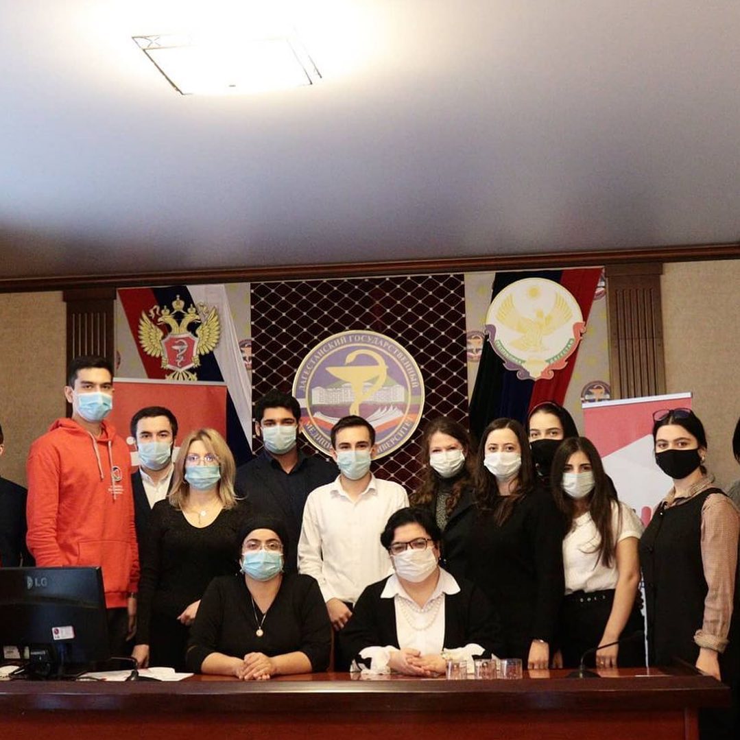 Собрание волонтёров-медиков.