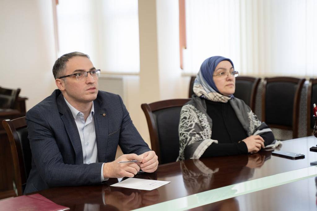 Состоялось еженедельное совещание руководства МК им. Башларова с заведующими филиалов.