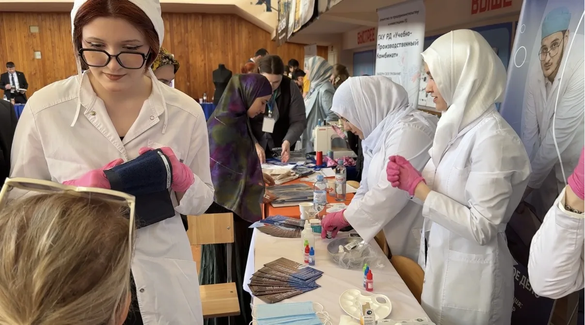 Участие колледжа в ярмарке трудоустройства «Работа России. Время возможностей»