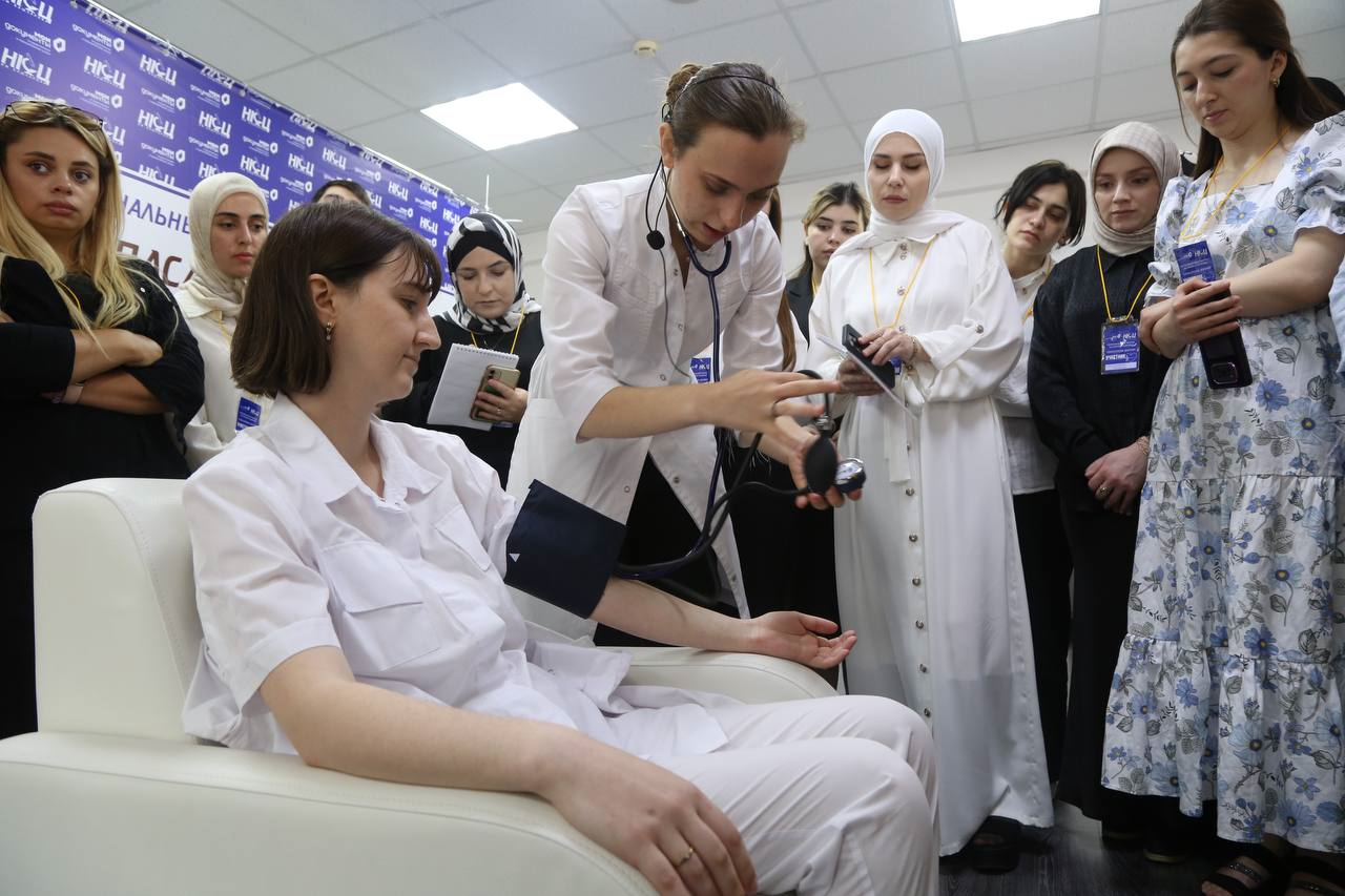 В махачкалинском МФЦ сегодня прошел форум первой помощи «Спасатели жизни»