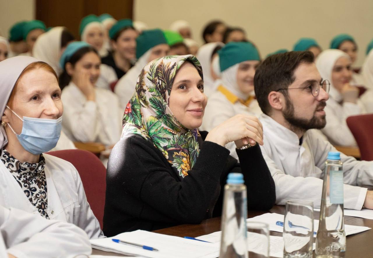 В МК им. Башларова состоялся брейн-ринг посвященный Дню фельдшера