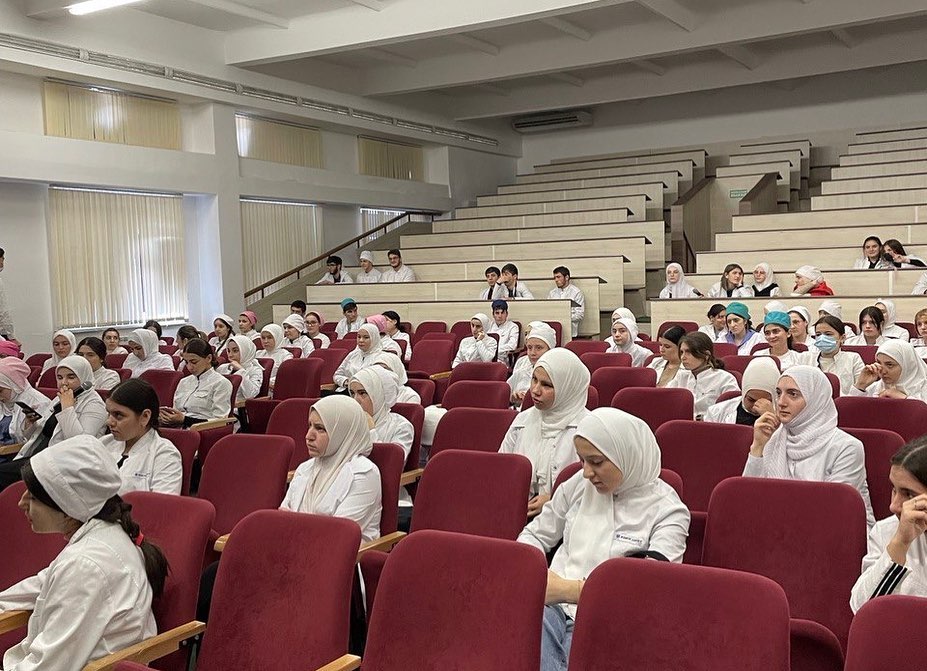 ВОЛОНТЕРЫ-МЕДИКИ»