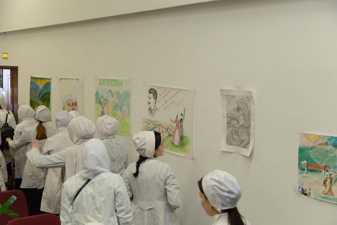 Выставка картин.