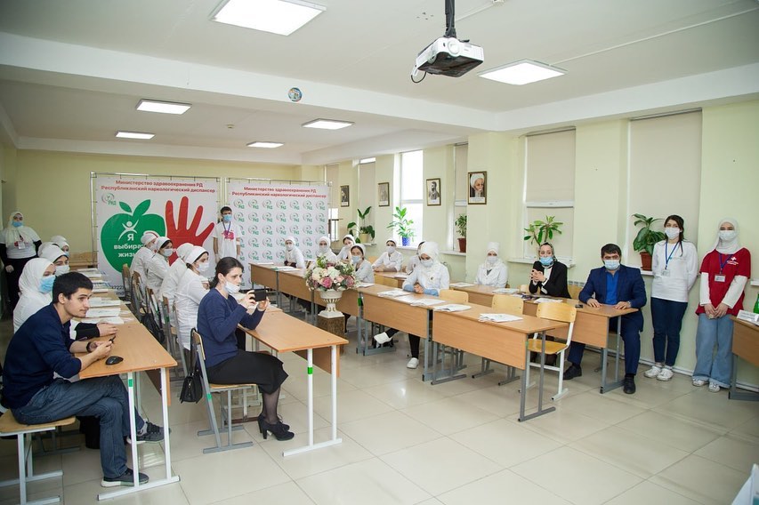 «Выявление суицидальных проявлений у несовершеннолетних»