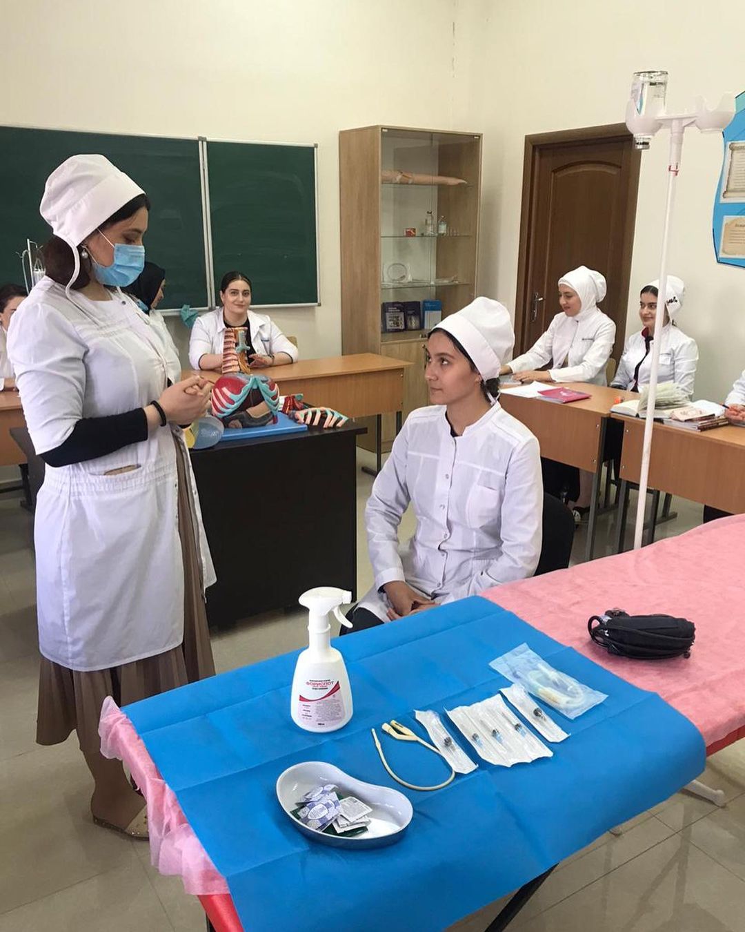 Заболевания органов дыхания- острый бронхит, хронический бронхит, бронхиальная астма. Клиника, этиология,патогенез. Заболевания органов дыхания- острый бронхит, хронический бронхит, бронхиальная астма. Клиника, этиология,патогенез.