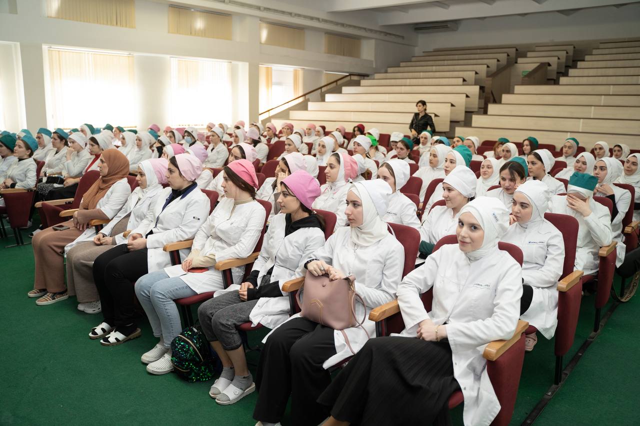 «Женская наркомания, симптомы, причины и последствия женской наркозависимости»